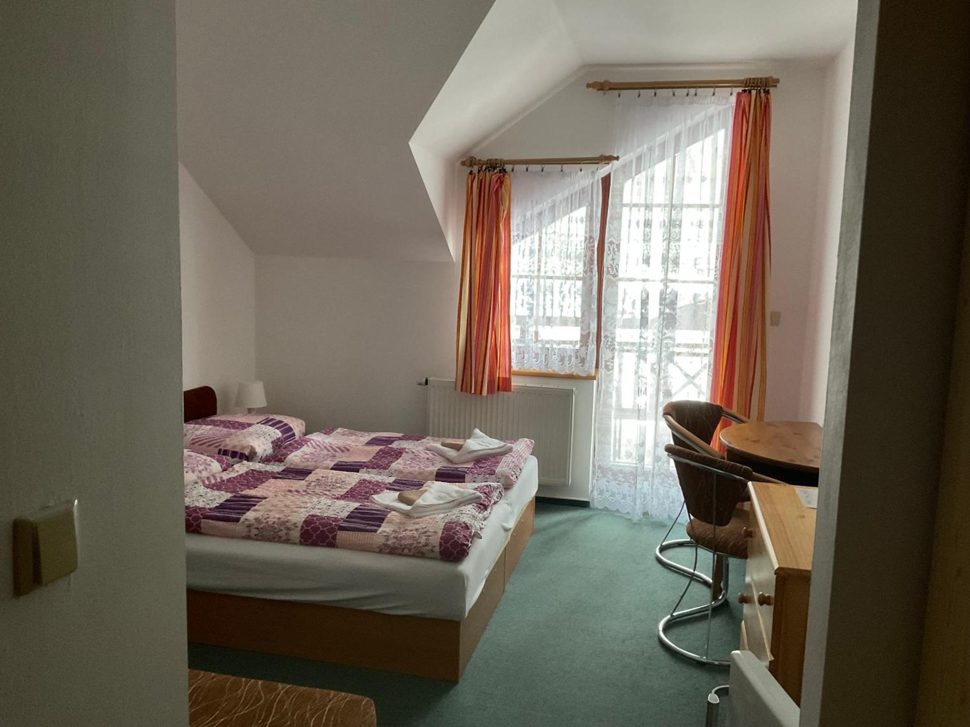 Pension Holiday Vrchlabi Bagian luar foto