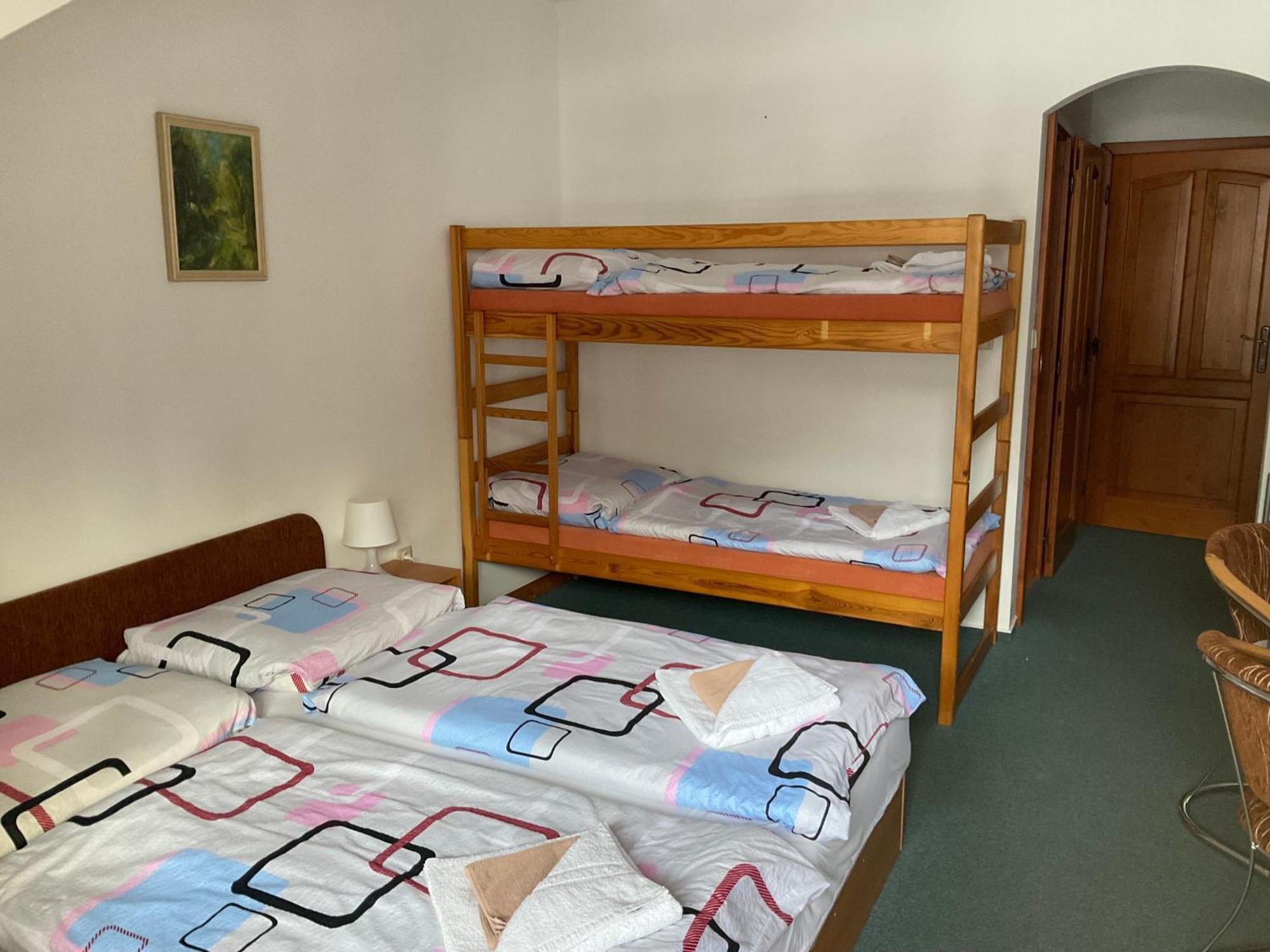 Pension Holiday Vrchlabi Bagian luar foto