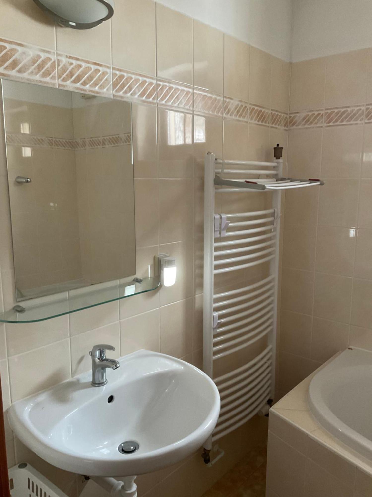 Pension Holiday Vrchlabi Bagian luar foto